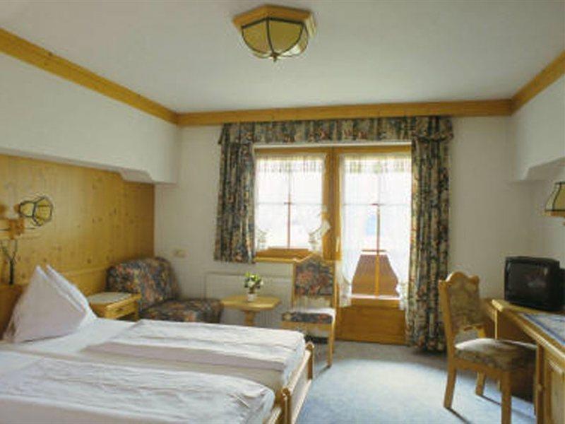 Kaiserhotel Neuwirt Oberndorf in Tirol Exterior photo