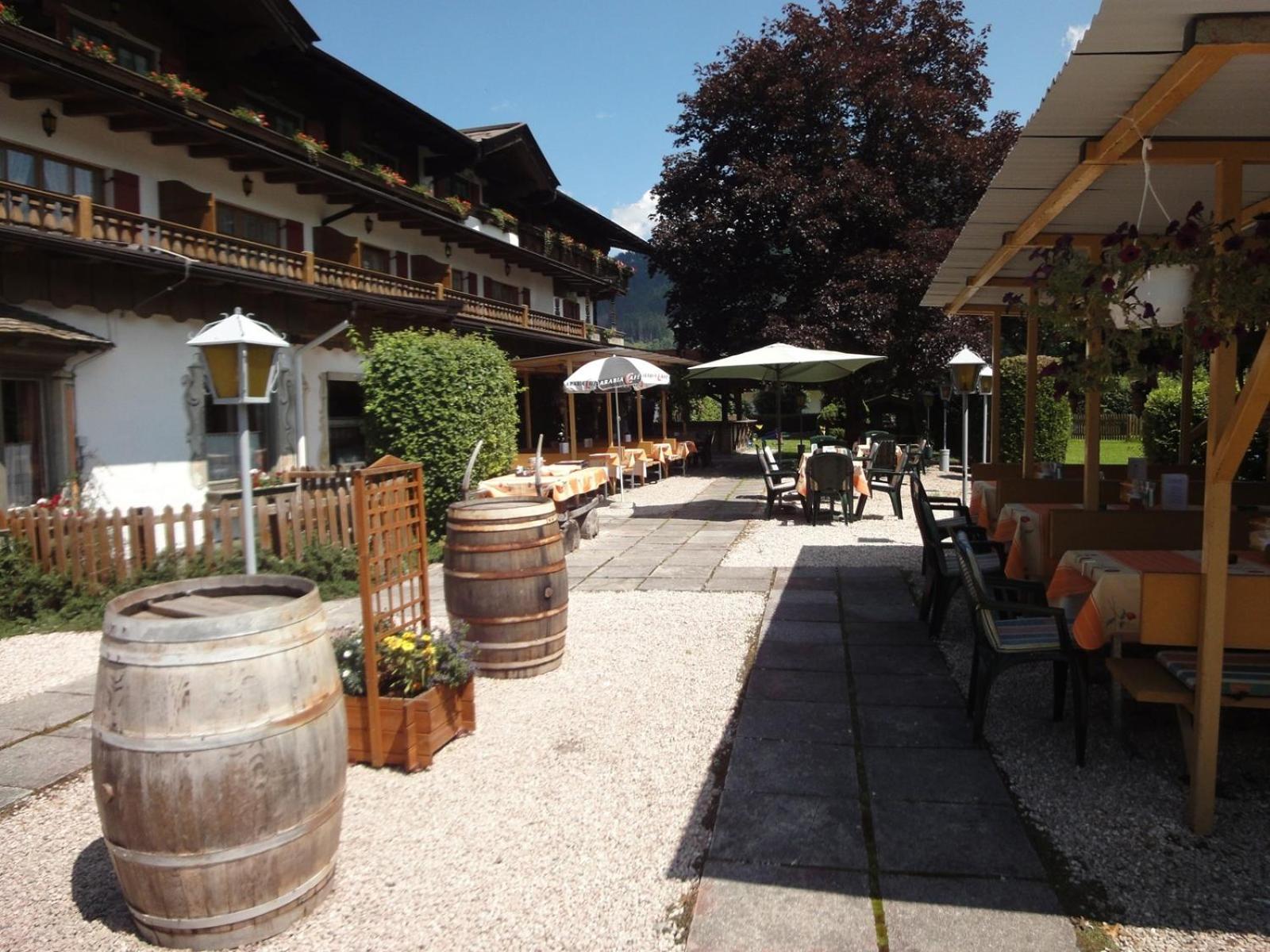 Kaiserhotel Neuwirt Oberndorf in Tirol Exterior photo